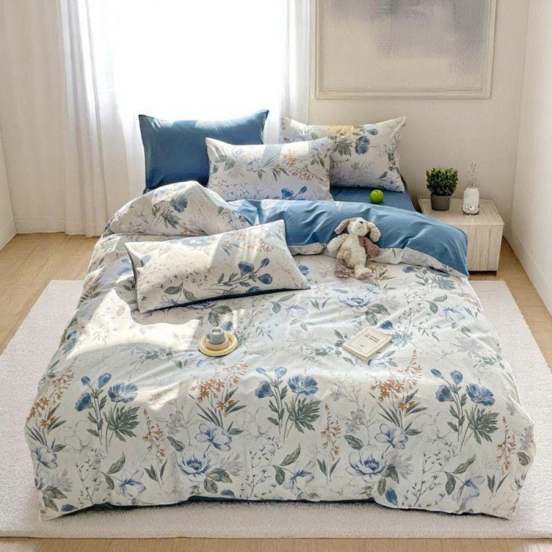 Pastoral style blue shredded cotton four-piece set